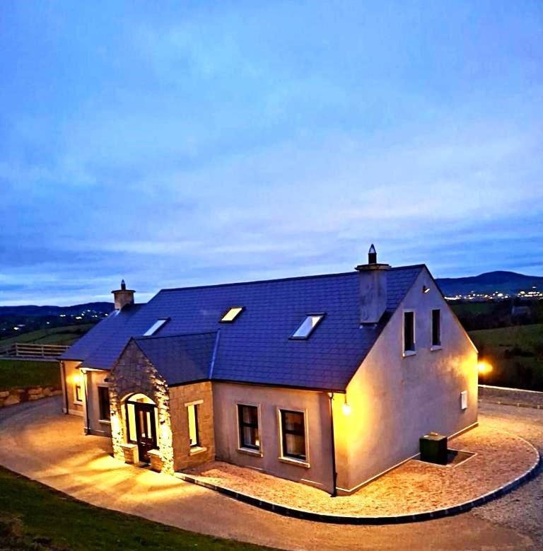 Crohill Hideaway Villa Newry Exteriör bild